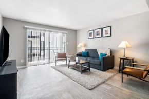 Spacious 2BR near Buffalo Bayou Park
